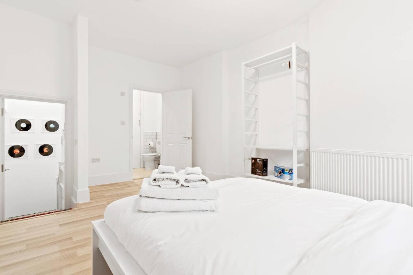 Airy Spacious 1 Bedroom Aprtment With Garden In Brixton London Exterior photo